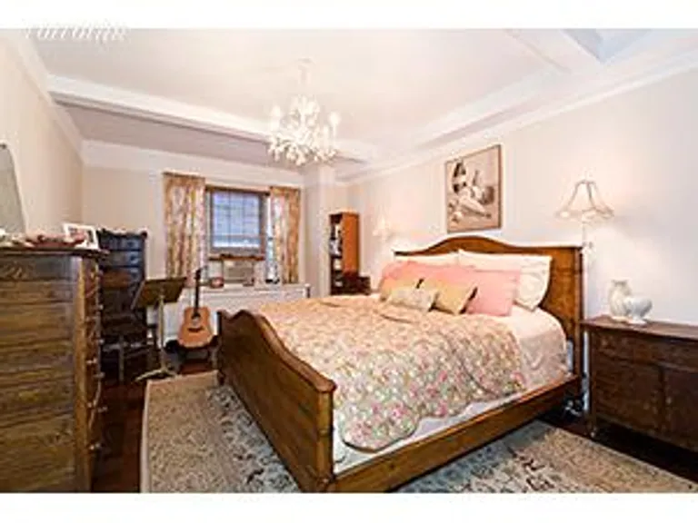 New York City Real Estate | View 70 REMSEN STREET, 2b | room 2 | View 3
