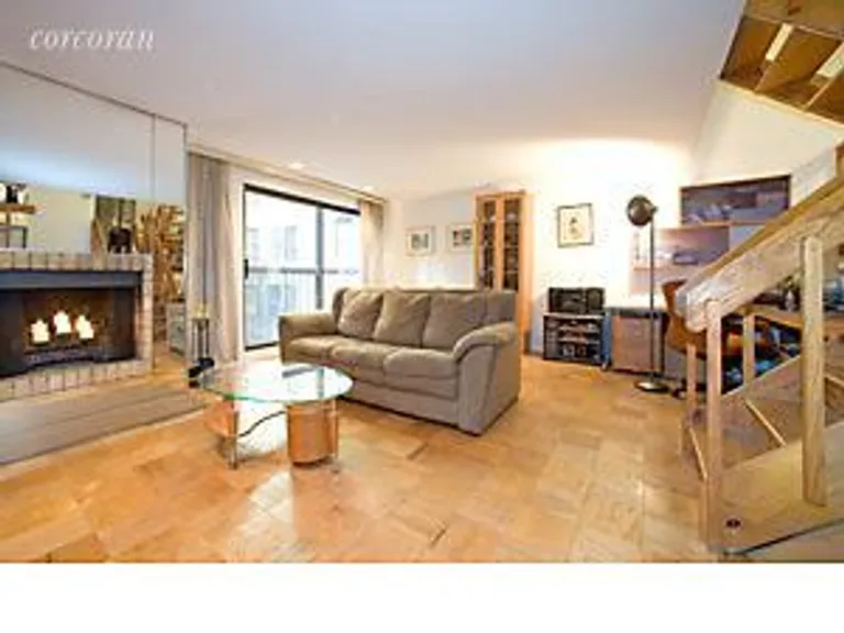 New York City Real Estate | View 7 East 35th Street, 6A | room 2 | View 3