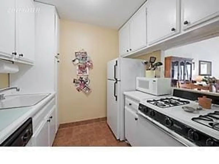 New York City Real Estate | View 1160 Third Avenue, 3K | room 2 | View 3