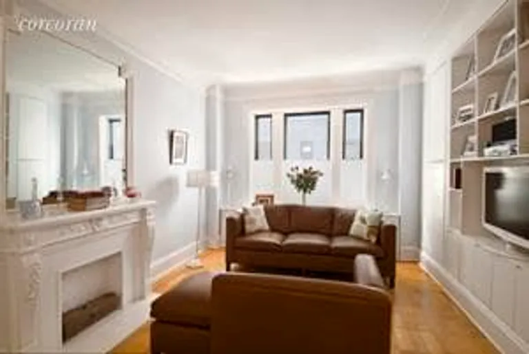 New York City Real Estate | View 490 West End Avenue, 2F | 2 Beds, 2 Baths | View 1