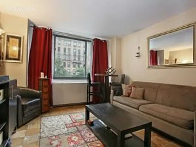 New York City Real Estate | View 2025 Broadway, 3G | 1 Bath | View 1