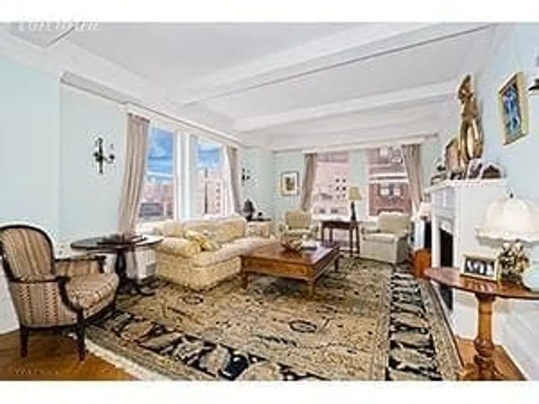 New York City Real Estate | View 1215 Fifth Avenue, 12A | 2 Beds, 1 Bath | View 1