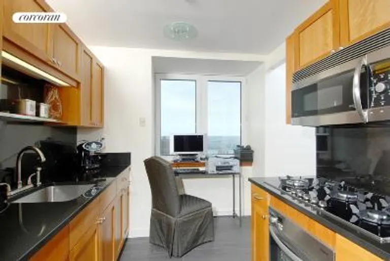 New York City Real Estate | View 425 Fifth Avenue, 64A | room 3 | View 4