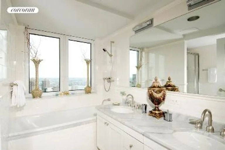 New York City Real Estate | View 425 Fifth Avenue, 64A | room 4 | View 5