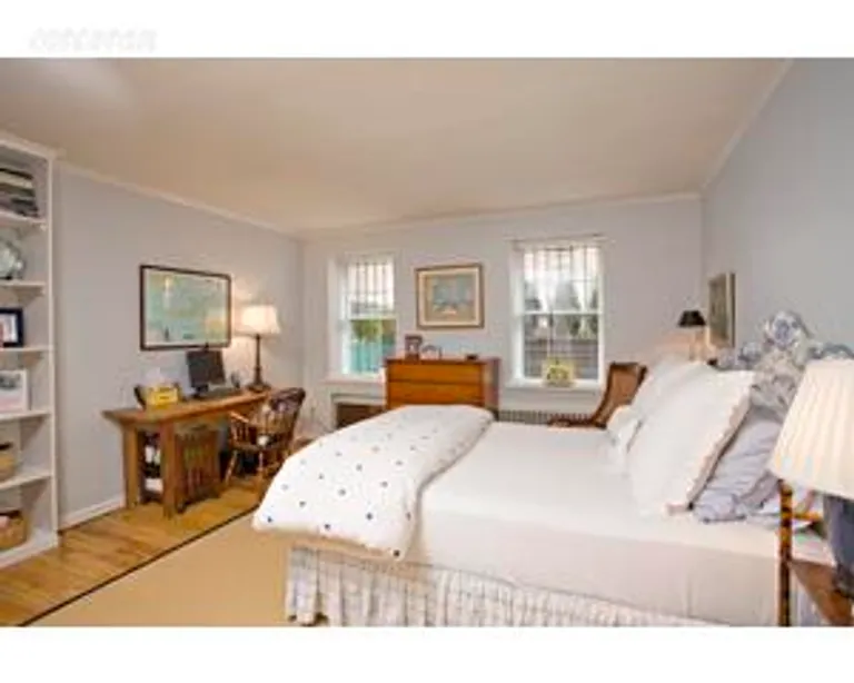 New York City Real Estate | View 64 East 91st Street, 2 | room 1 | View 2