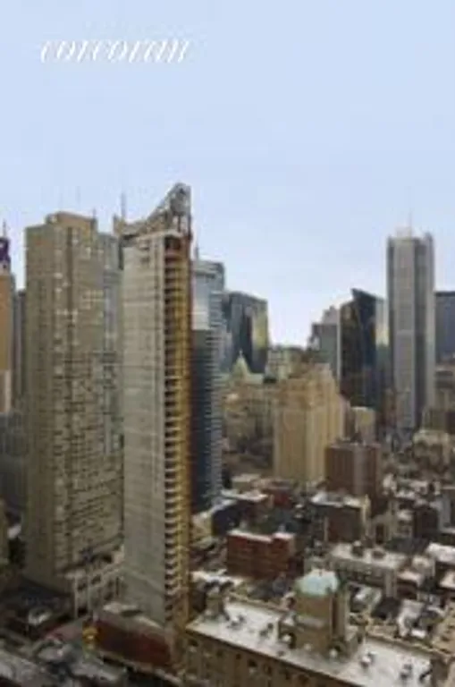 New York City Real Estate | View 350 West 50th Street, PH3D | room 8 | View 9