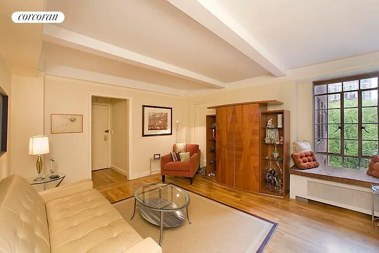 New York City Real Estate | View 333 East 43rd Street, 711 | 1 Bed, 1 Bath | View 1