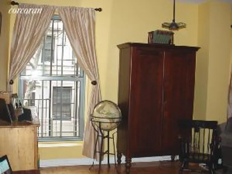 New York City Real Estate | View 129 Columbia Heights, 22 | room 2 | View 3