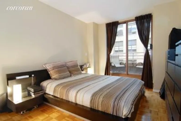 New York City Real Estate | View 350 West 50th Street, 3W | room 3 | View 4