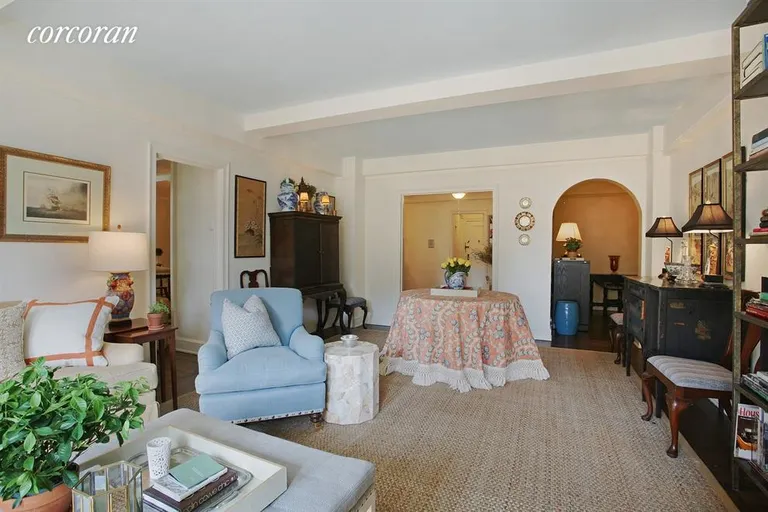 New York City Real Estate | View 60 Gramercy Park North, 6B | Living Room | View 2