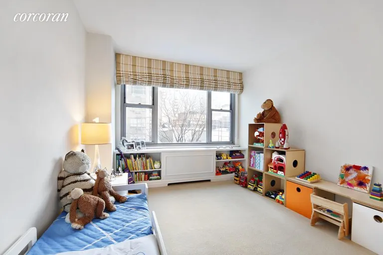 New York City Real Estate | View 176 East 71st Street, 6B | room 4 | View 5