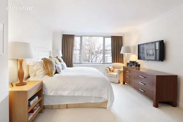 New York City Real Estate | View 176 East 71st Street, 6B | room 3 | View 4