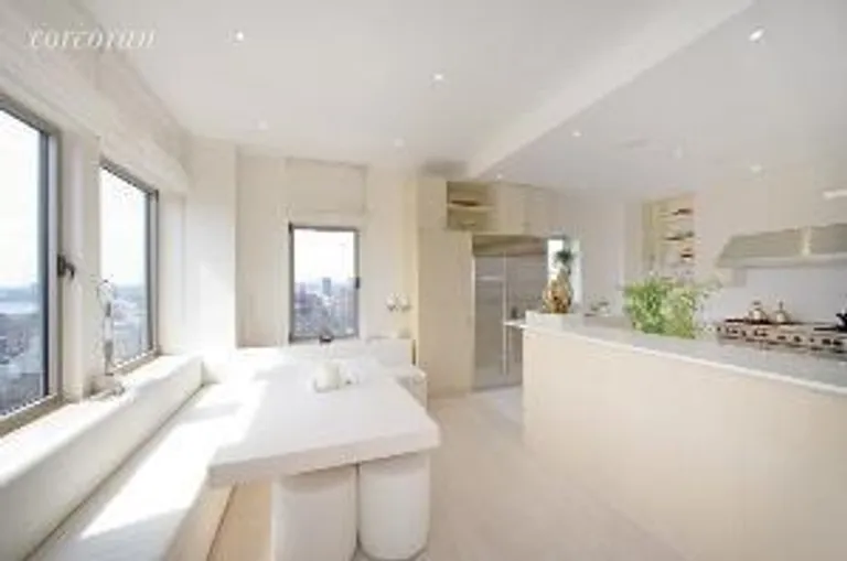 New York City Real Estate | View 252 Seventh Avenue, PHD | room 1 | View 2