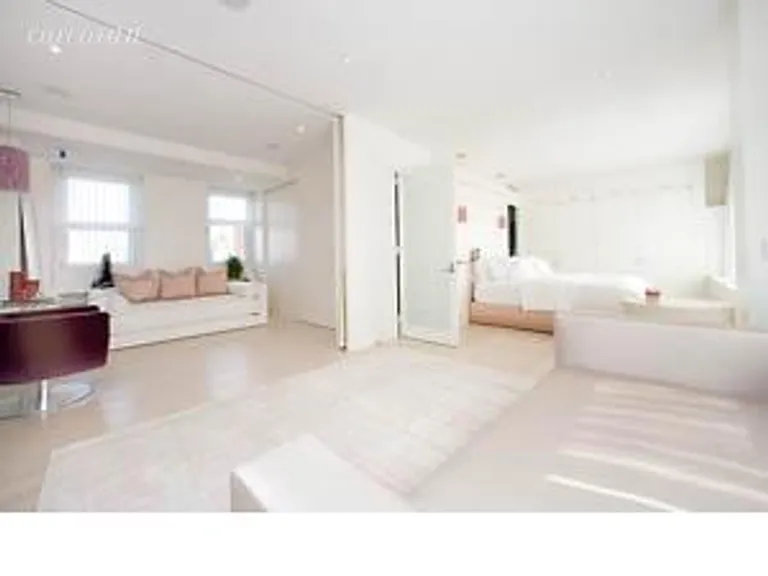 New York City Real Estate | View 252 Seventh Avenue, PHD | room 2 | View 3