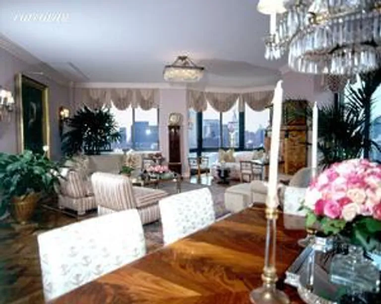 New York City Real Estate | View 200 East 65th Street, 46S | room 1 | View 2