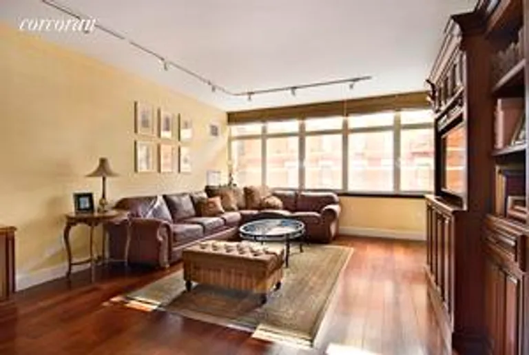 New York City Real Estate | View 181 East 90th Street, 4B | 2 Beds, 2 Baths | View 1
