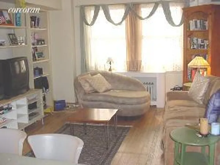 New York City Real Estate | View 321 East 43rd Street, 714 | 1 Bed, 1 Bath | View 1