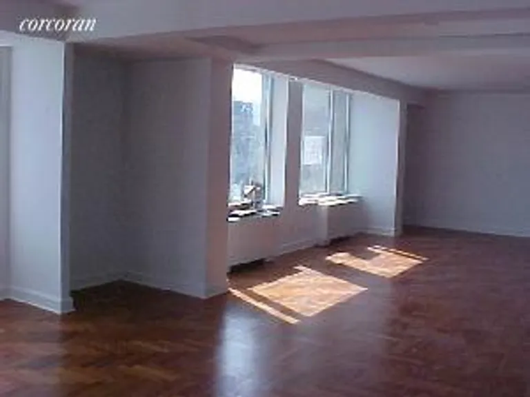 New York City Real Estate | View 220 Riverside Boulevard, 25CD | 5 Beds, 4 Baths | View 1