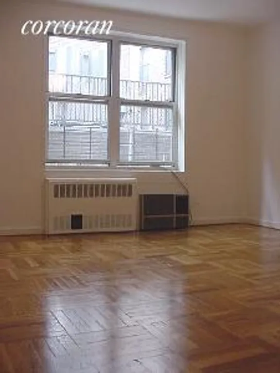 New York City Real Estate | View 302 East 88th Street, 2A | room 4 | View 5