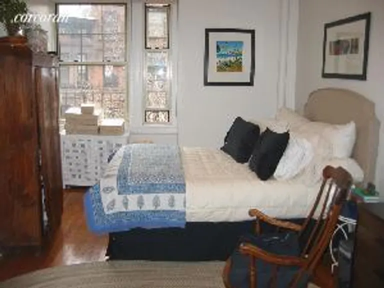 New York City Real Estate | View 225 Lincoln Place, 4H | room 2 | View 3