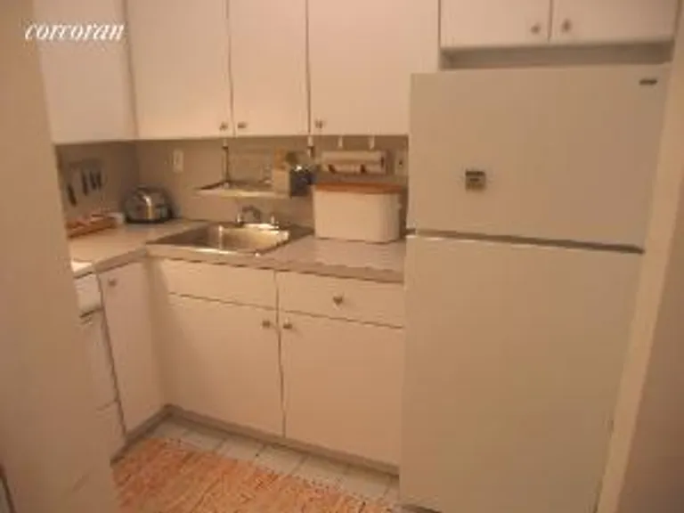 New York City Real Estate | View 225 Lincoln Place, 4H | room 4 | View 5