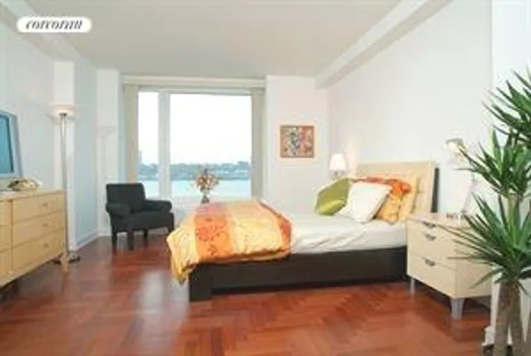 New York City Real Estate | View 240 Riverside Boulevard, 4H | room 2 | View 3
