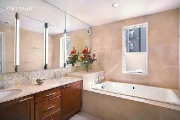 New York City Real Estate | View 134 West 10th Street, PH5N | room 1 | View 3
