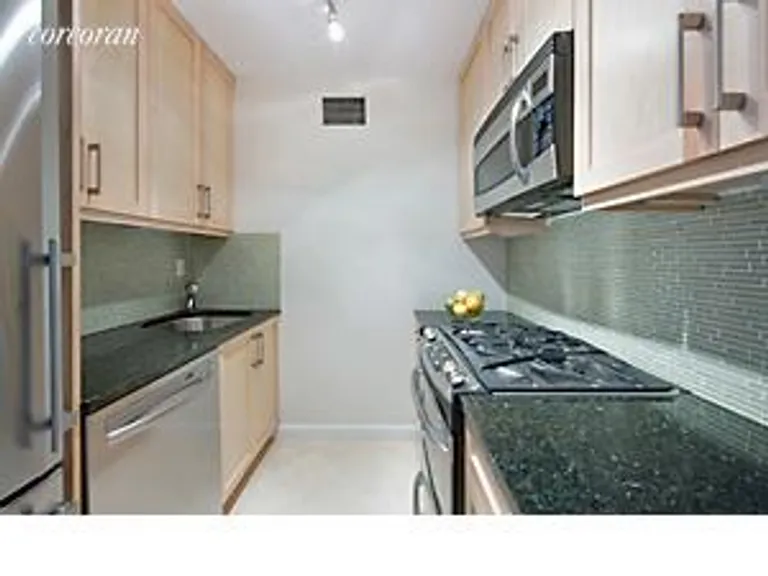 New York City Real Estate | View 118 East 60th Street, 16D | room 1 | View 2