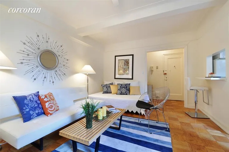 New York City Real Estate | View 70 REMSEN STREET, 7I | Living Room | View 2