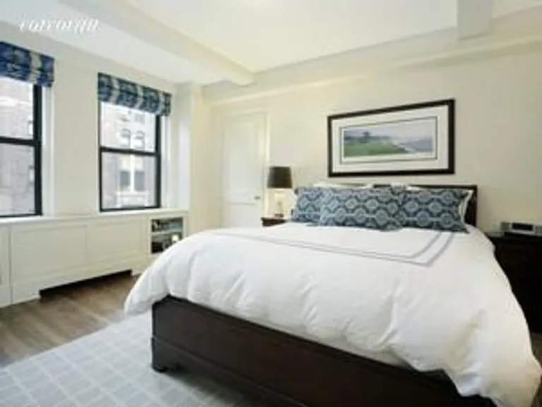 New York City Real Estate | View 210 East 73rd Street, 8C | room 1 | View 2