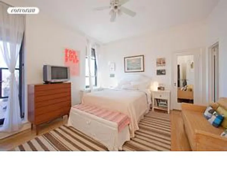 New York City Real Estate | View 235 East 22Nd Street, PHE | room 3 | View 4