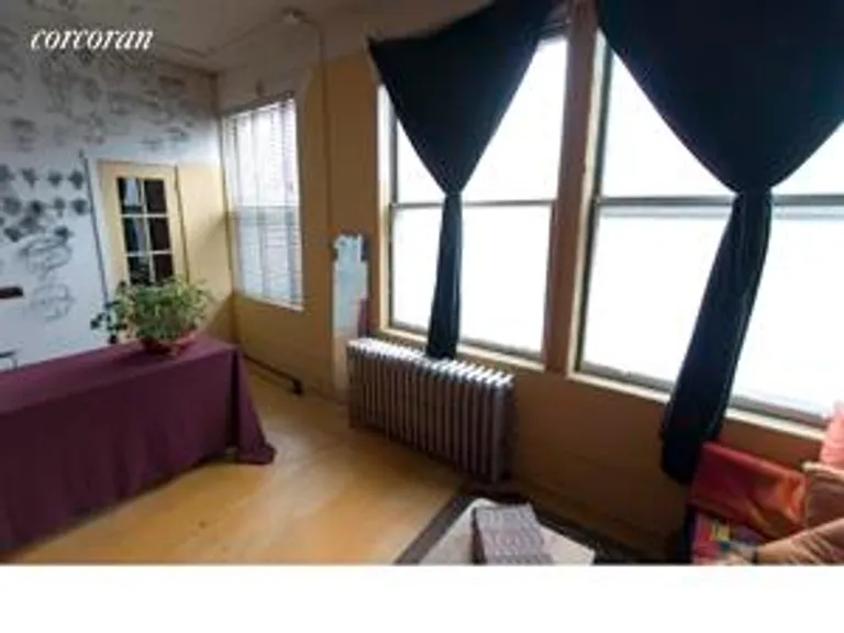 New York City Real Estate | View 154 Stanton Street | room 2 | View 3