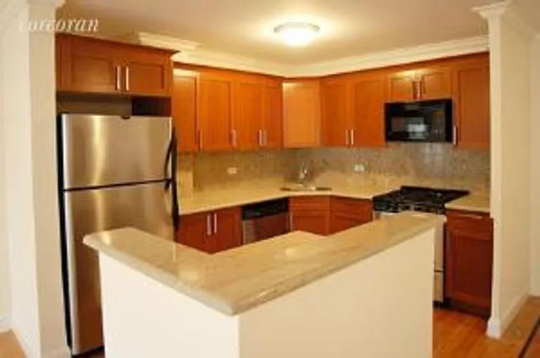 New York City Real Estate | View 333 East 34th Street, 10K | room 2 | View 3