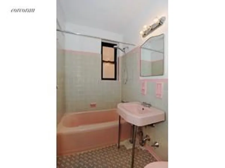 New York City Real Estate | View 100 Ocean Parkway, 1D | room 7 | View 8