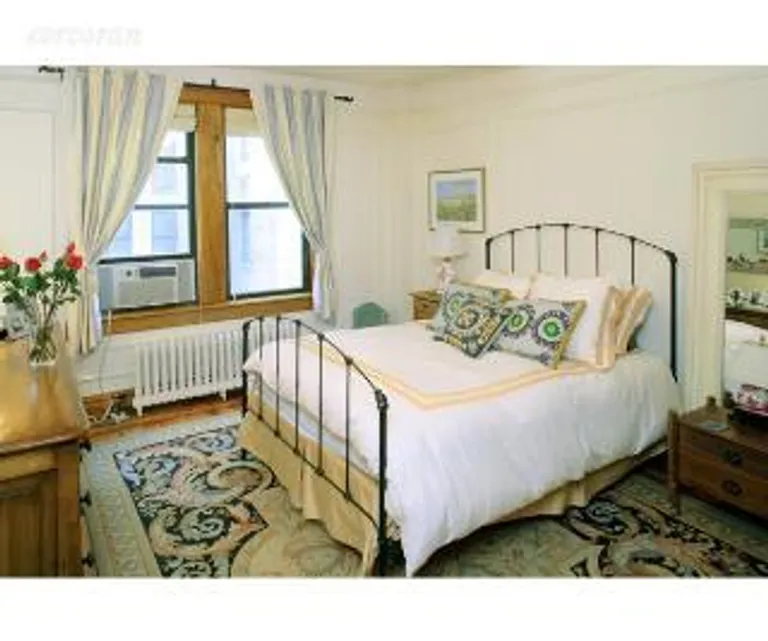 New York City Real Estate | View 28 West 69th Street, 4B | room 2 | View 3