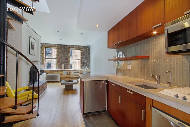 New York City Real Estate | View 226 East 95th Street, 506 | Kitchen | View 6