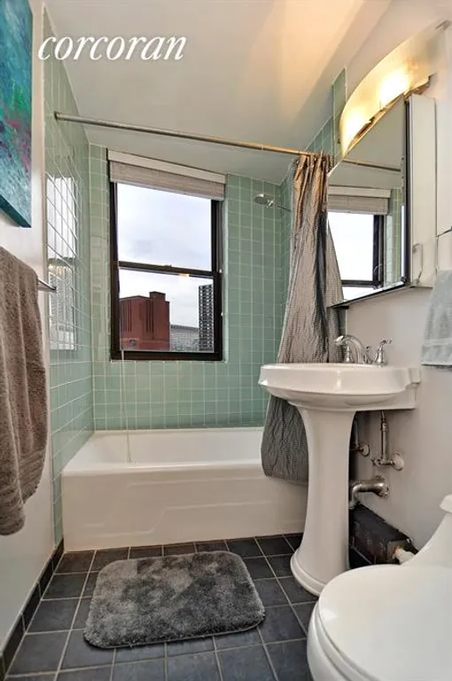 New York City Real Estate | View 225 East 36th Street, 16J | Windowed Bathroom in Mint Condition | View 3