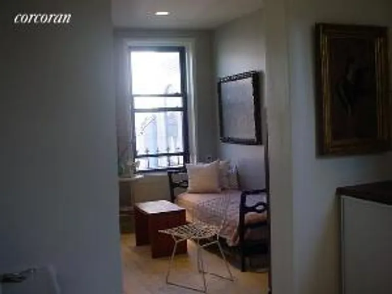 New York City Real Estate | View 41 Perry Street, 4B | room 1 | View 2