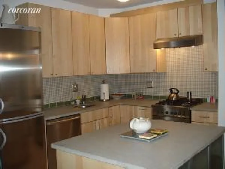 New York City Real Estate | View 319 18th Street, 4B | 2 Beds, 2 Baths | View 1
