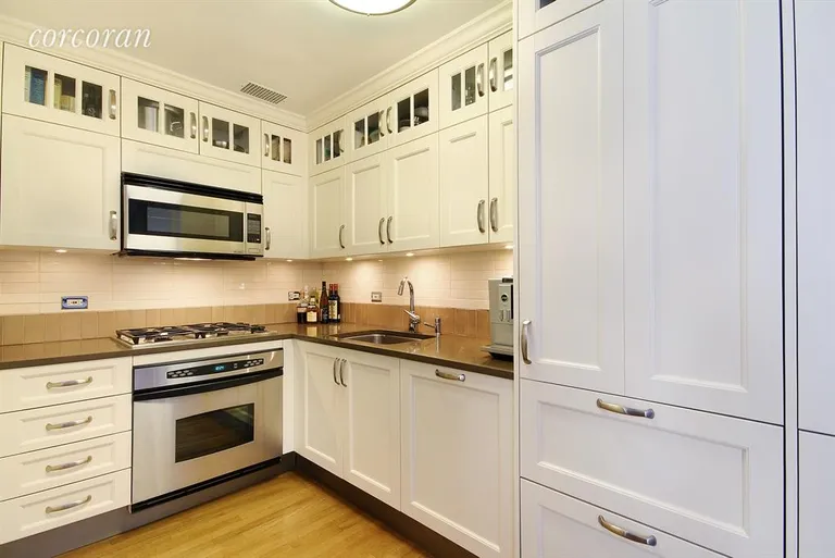 New York City Real Estate | View 27 West 72nd Street, 1109 | Kitchen | View 2