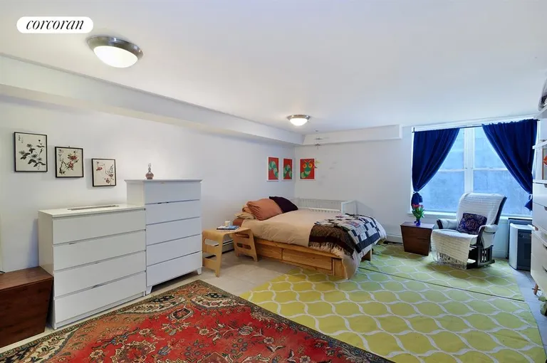 New York City Real Estate | View 13 Irving Place, 1B | Master Bedroom | View 5