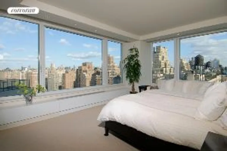 New York City Real Estate | View 240 Riverside Boulevard, 19A | room 5 | View 6