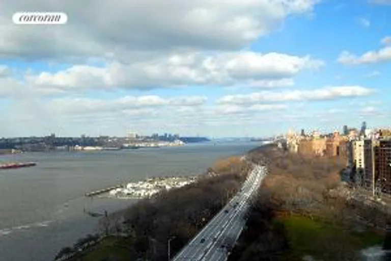 New York City Real Estate | View 240 Riverside Boulevard, 19A | room 8 | View 9