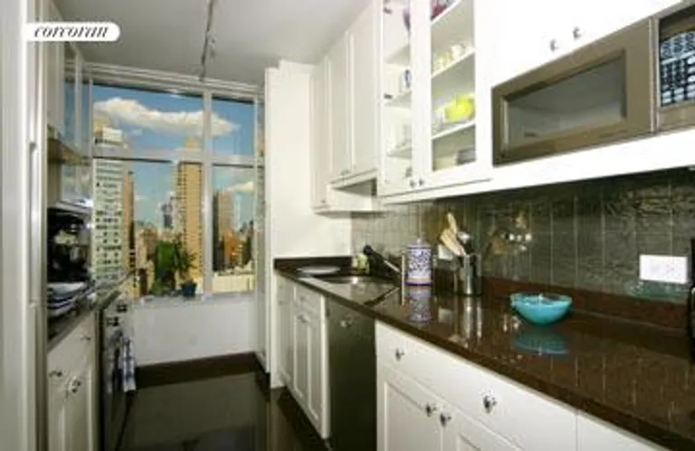 New York City Real Estate | View 160 West 66th Street, 20CD | room 3 | View 4