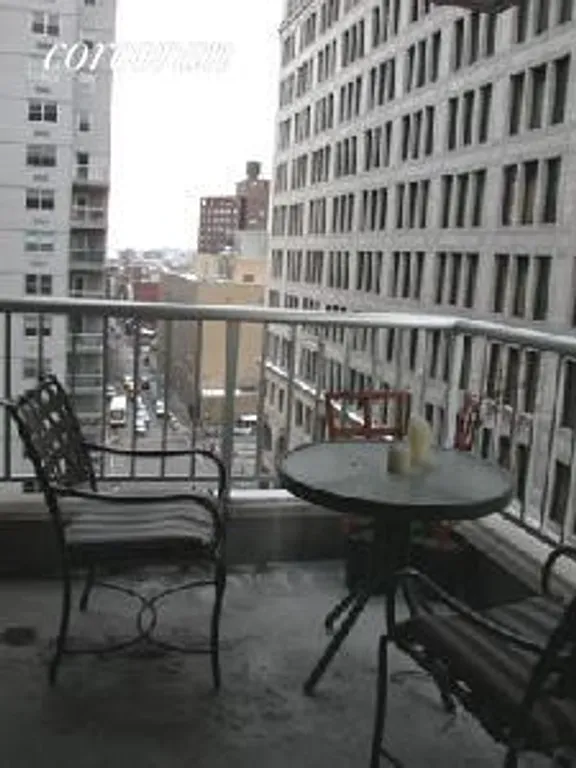 New York City Real Estate | View 70 East 10th Street, 11L | room 4 | View 5