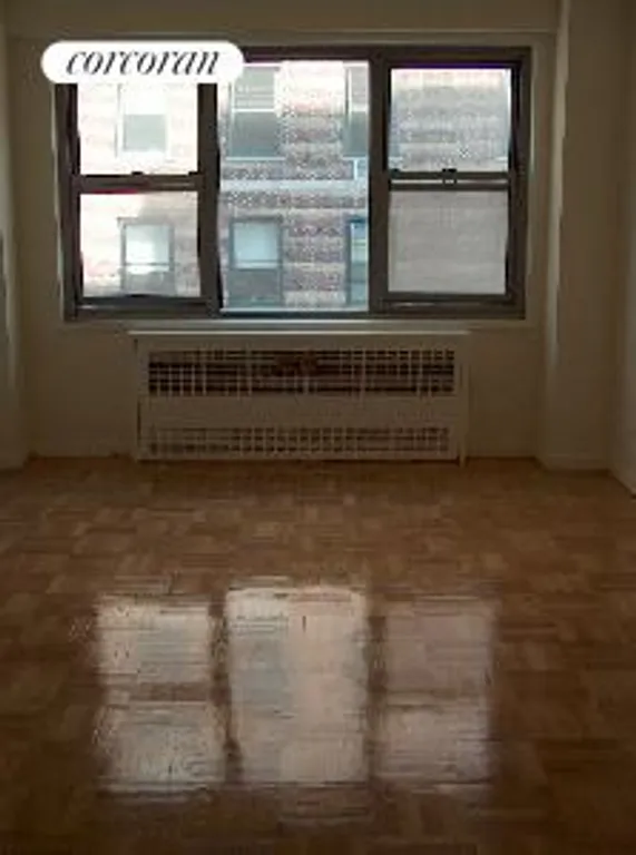 New York City Real Estate | View 16 Sutton Place, 11C | room 3 | View 4