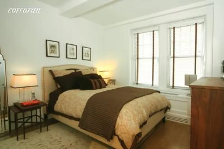 New York City Real Estate | View 27 West 72nd Street, 301 | room 1 | View 2