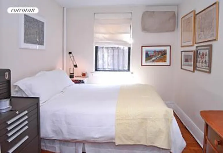 New York City Real Estate | View 134 West 81st Street, GR | room 4 | View 5