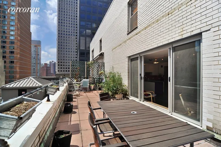 New York City Real Estate | View 209 East 56th Street, 11M | 1 Bed, 1 Bath | View 1