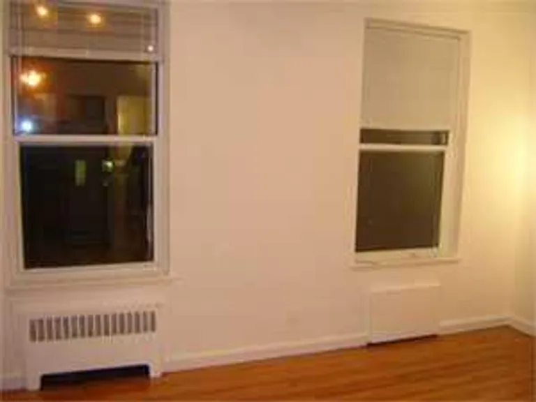 New York City Real Estate | View 208 East 32nd Street, 3A | room 2 | View 3
